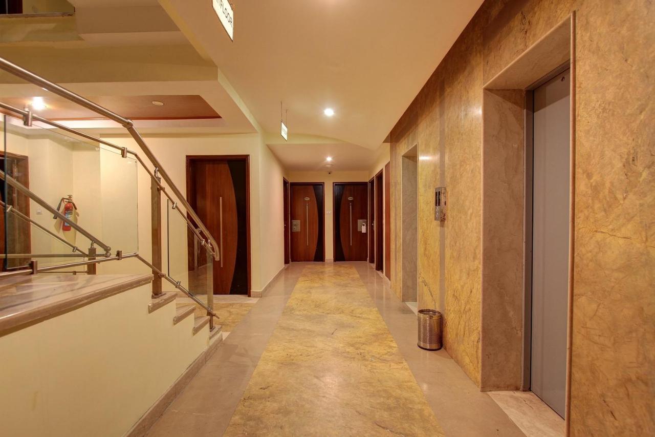 Capital O 67392 Hotel Tso-Gyelling Tavang Kültér fotó