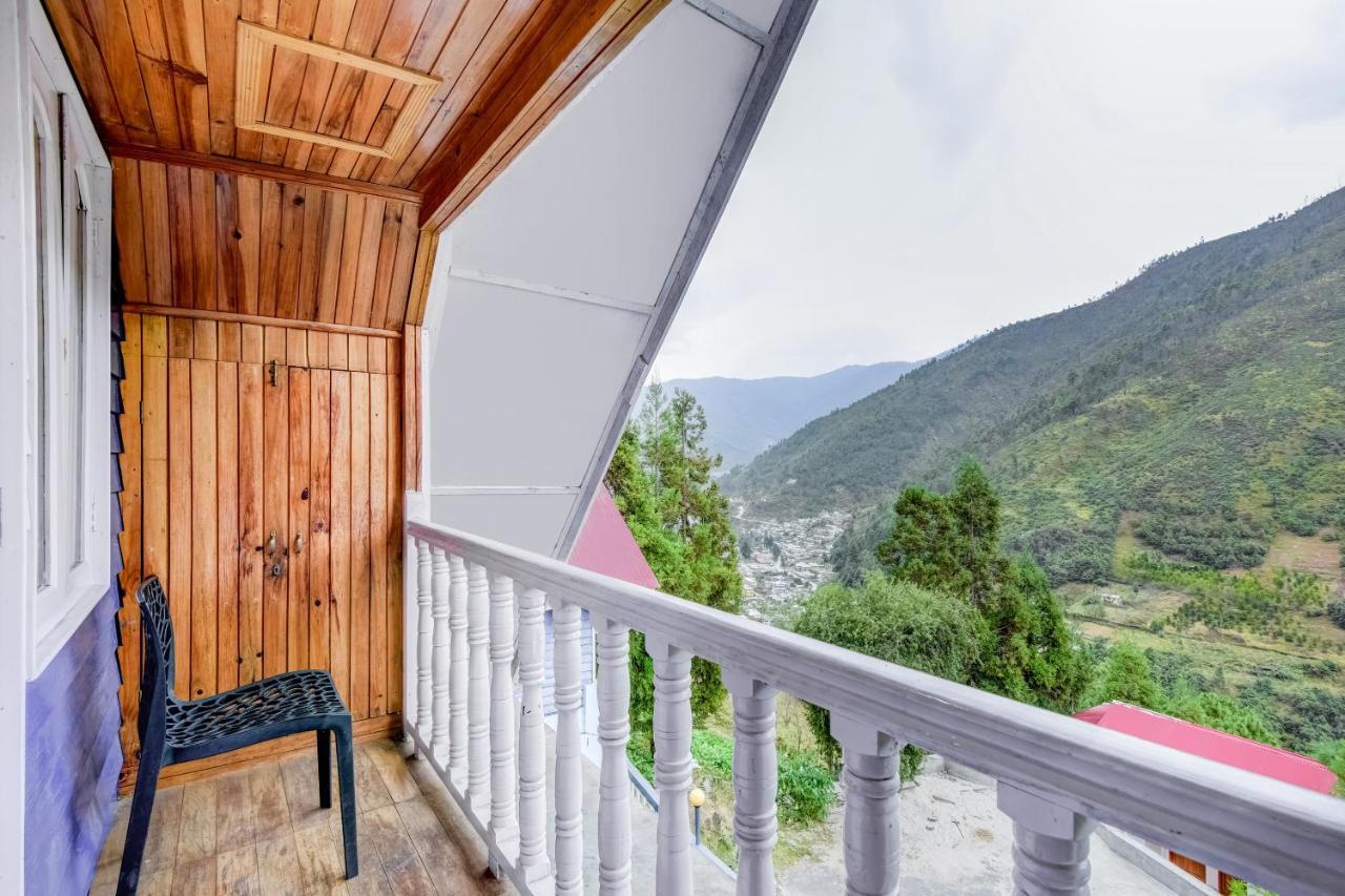 Capital O 67392 Hotel Tso-Gyelling Tavang Kültér fotó
